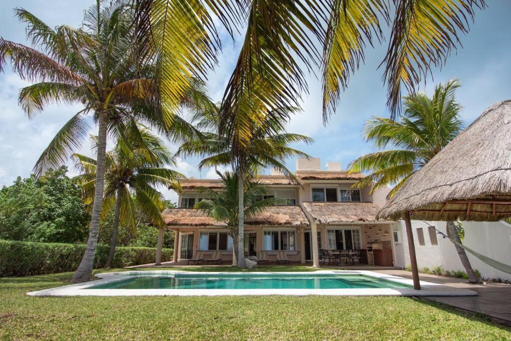 El Meco Beachfront & Private Pool Villa By Casa Paraiso Cancún Exteriör bild