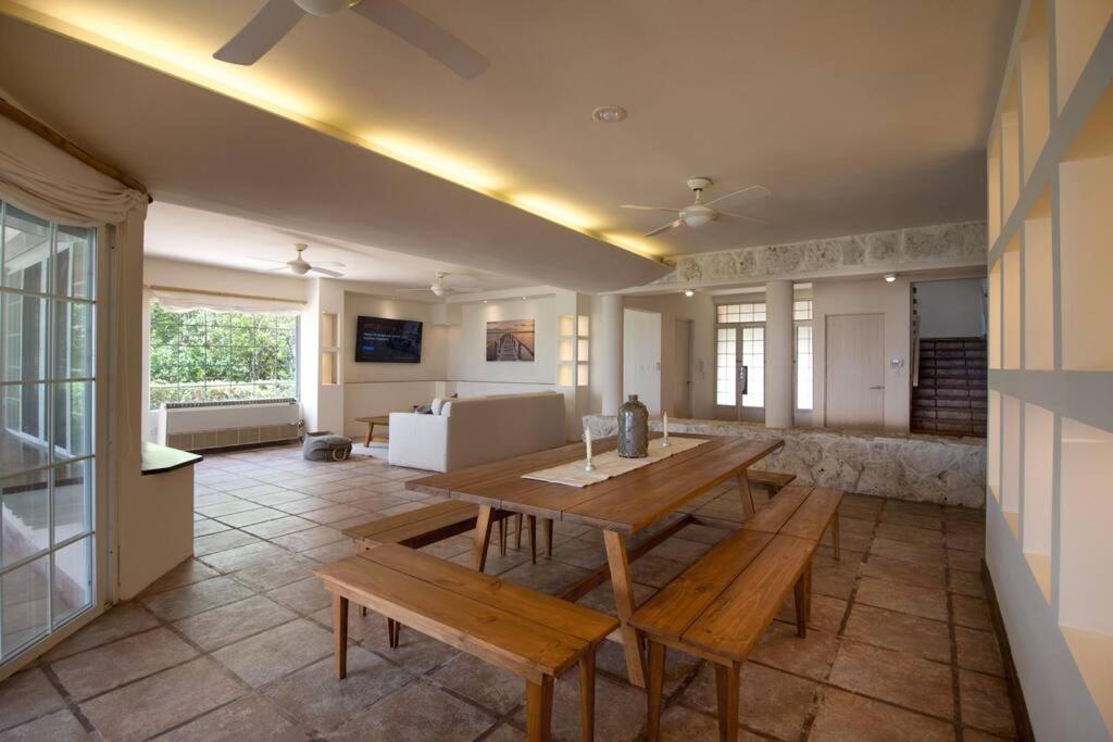 El Meco Beachfront & Private Pool Villa By Casa Paraiso Cancún Exteriör bild